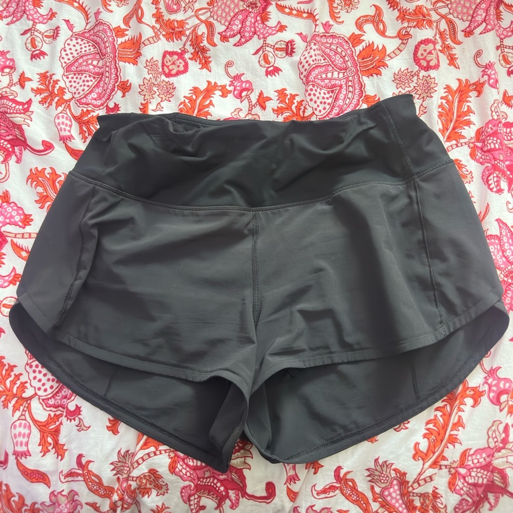 Lululemon black speed ups high rise 2.5 inch